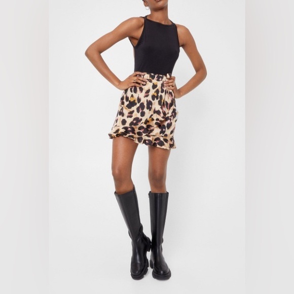 Cheetah print wrap mini skirt size 6 - Picture 1 of 6